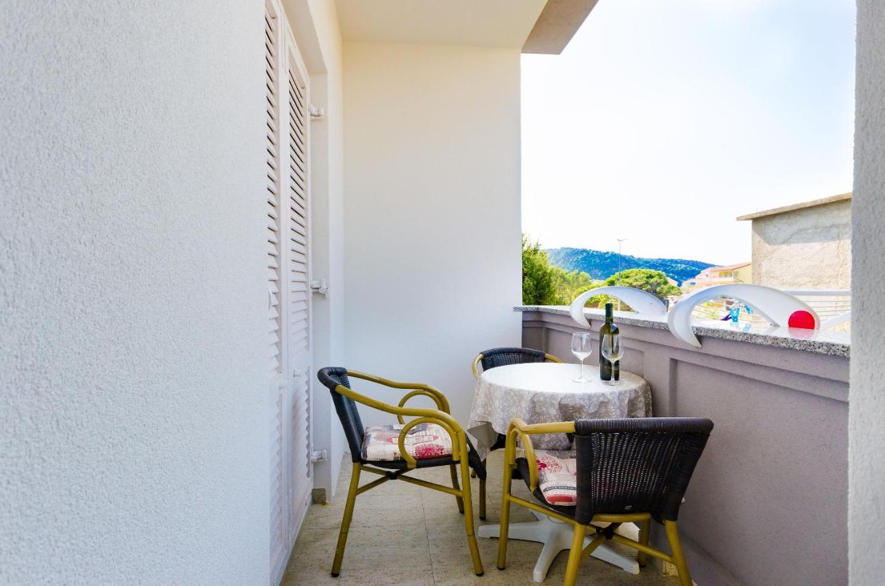 Apartments Ruza-Rajska beach Lopar Buitenkant foto