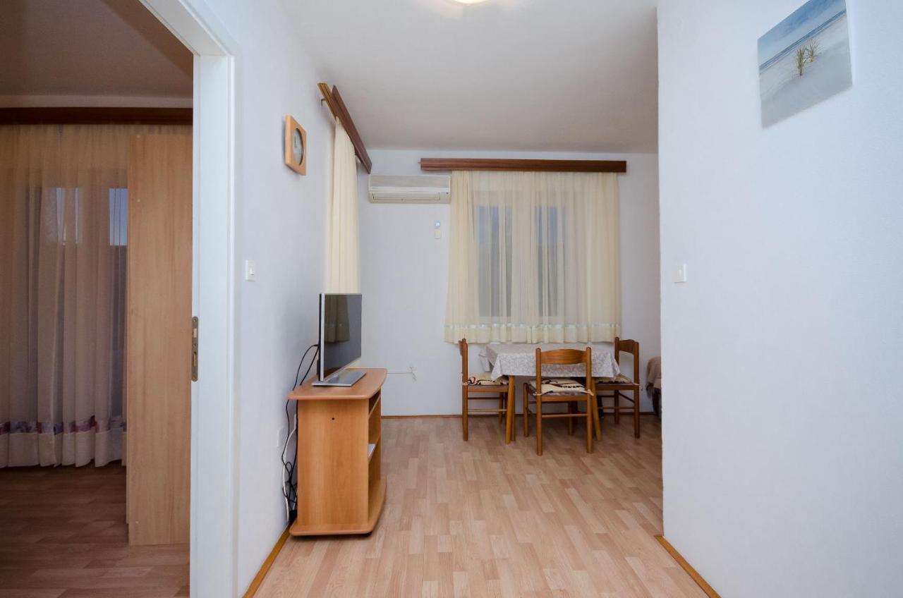 Apartments Ruza-Rajska beach Lopar Buitenkant foto